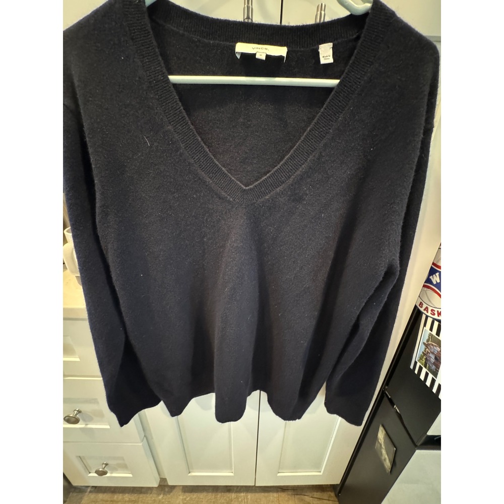Vince Mens Navy Blue V-Neck Knit Sweater Size M